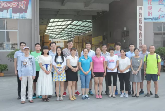 【打通教师专业产业链技术与技能】胜游网页版登录入口系列教师培训班之一：工业机器人技术应用。